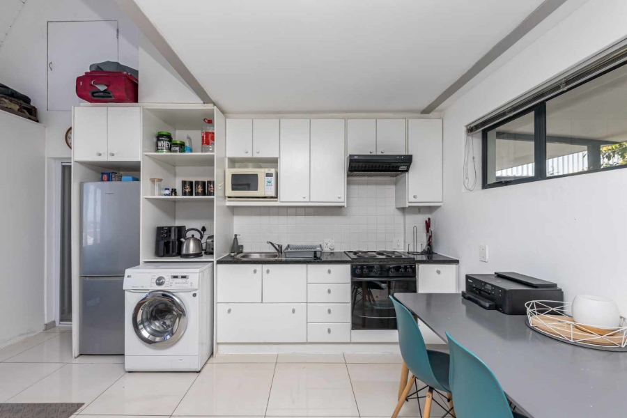 1 Bedroom Property for Sale in Observatory Western Cape